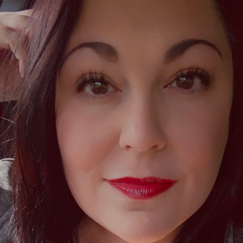 Meet your Posher, Melissa